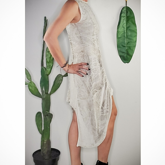 Skif Intl knit sweater dress w fishtail sides EUC - Picture 4 of 8